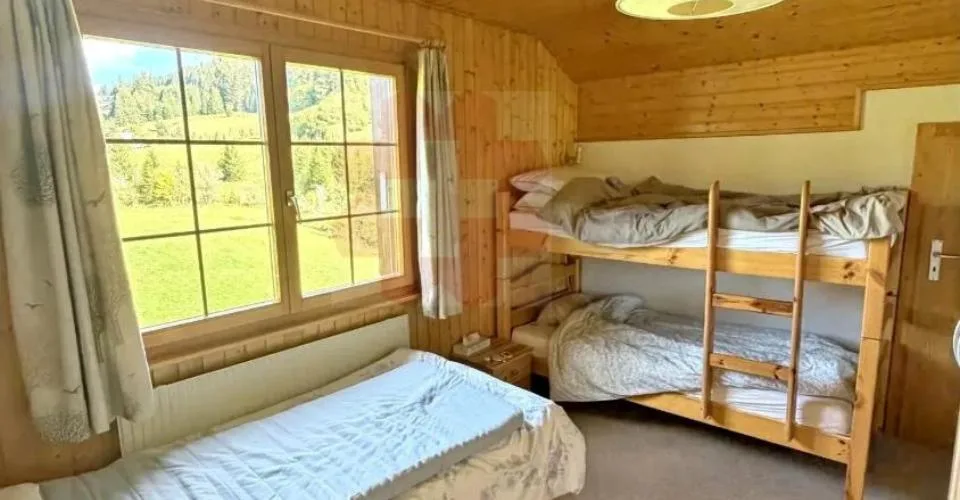 Charmant appartement 2.5 pièces en attique avec vue exceptionnelle Le – Foto 11 von 13
