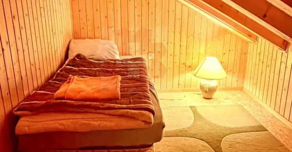 Charmant appartement 2.5 pièces en attique avec vue exceptionnelle Le – Foto 13 von 13