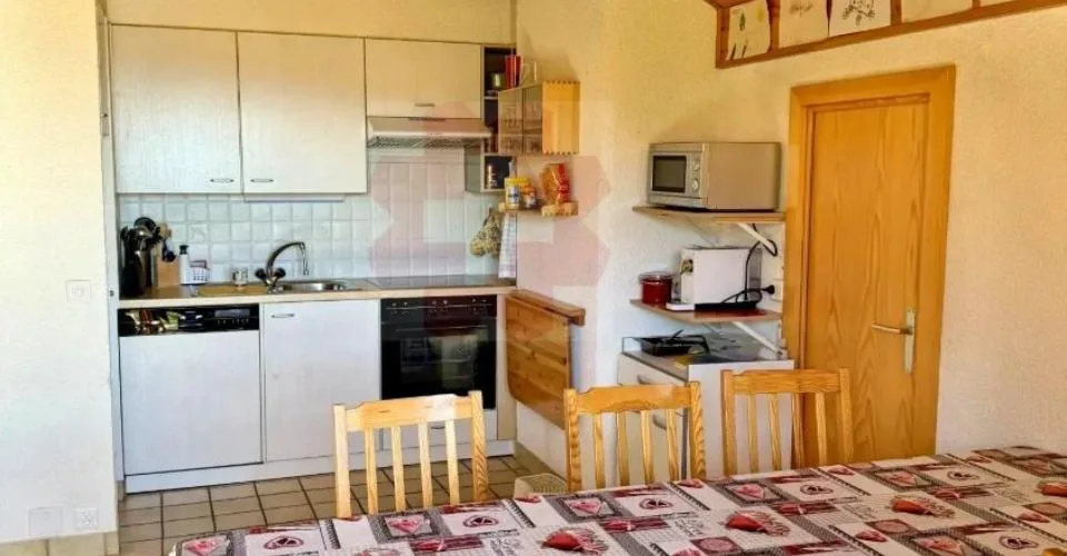 Charmant appartement 2.5 pièces en attique avec vue exceptionnelle Le – Foto 8 von 13