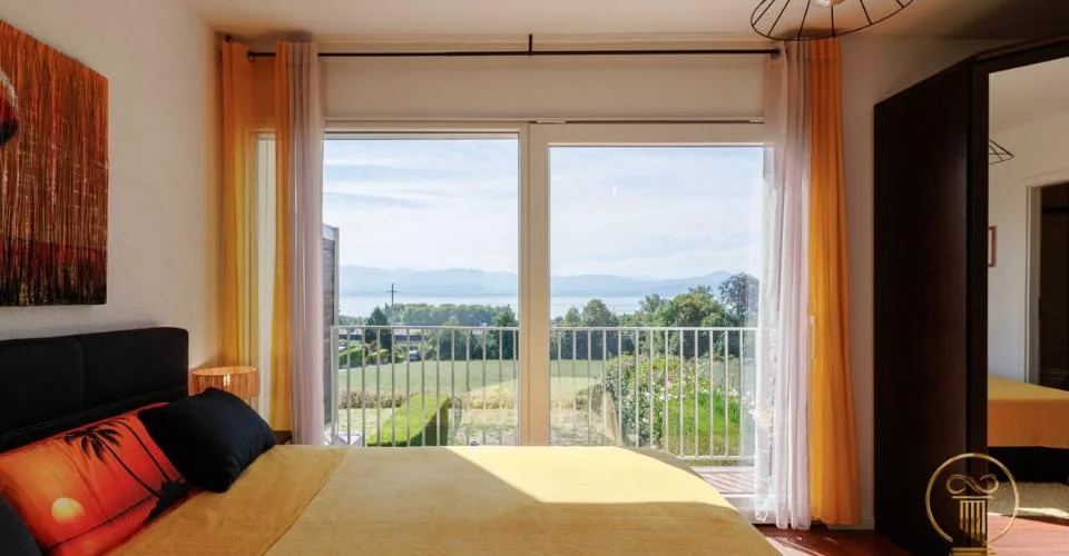 MONT-SUR-ROLLE - PORTES OUVERTES - Maison contiguë avec vue sur le lac – Foto 7 von 12