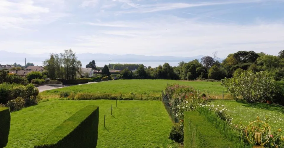 MONT-SUR-ROLLE - PORTES OUVERTES - Maison contiguë avec vue sur le lac – Foto 2 von 12