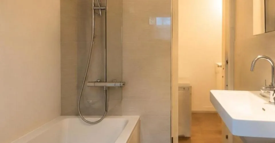 ECHICHENS - Magnifique appartement de 2,5 pièces entièrement rénové – Foto 6 von 6