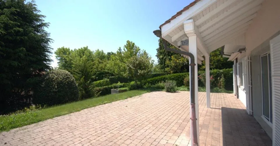 SAINT-PREX - DEUX VILLAS AU BORD DU LÉMAN, AVEC ACCÈS PRIVATIF AU LAC – Foto 11 von 13