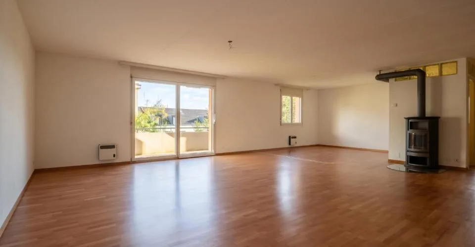 Apartment of 135 m² in the heart of Palézieux-Village: train station, school and shops nearby – photo 7 of 9