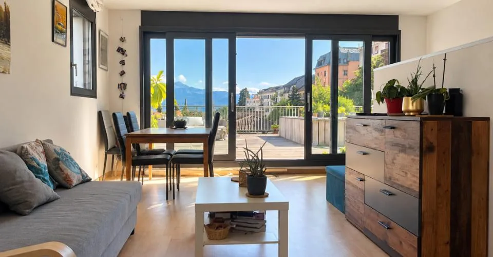 Magnifique attique immense terrasse de 70 m² - Lausanne – Foto 2 von 5