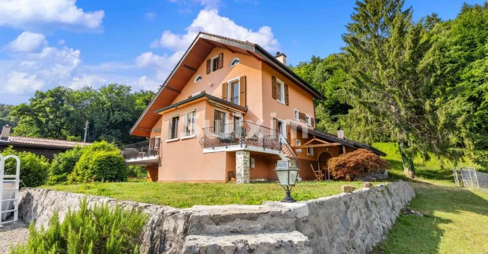 Una proprietà affascinante nelle alture della Riviera! – foto 11 di 11