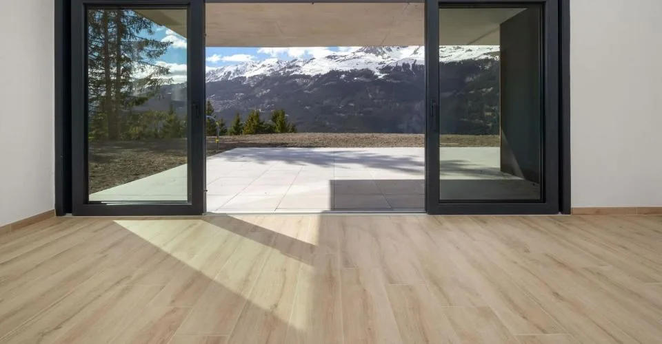 A SAISIR Chalet neuf à Crans-Montana en bordure de zone agricole – foto 4 di 6