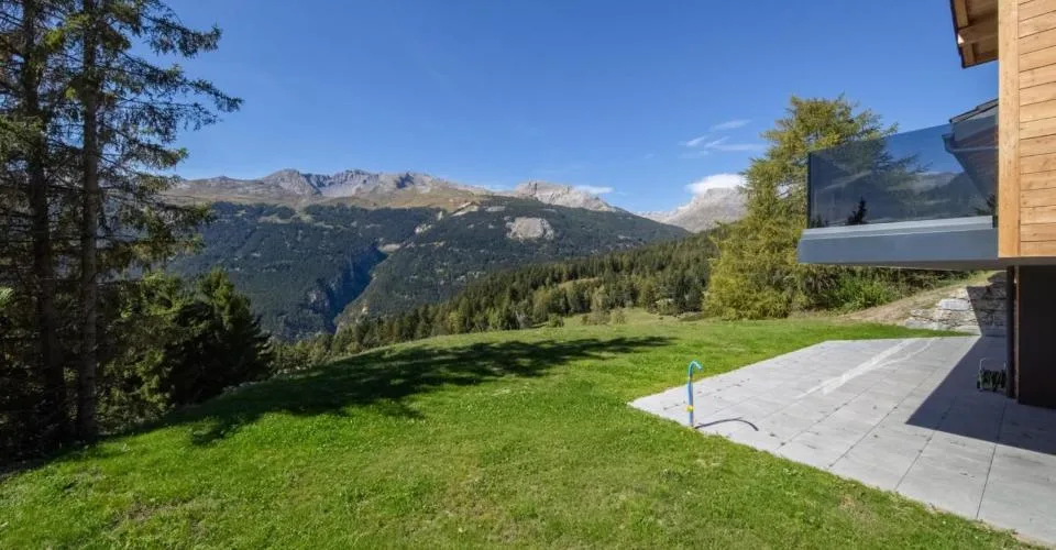 A SAISIR Chalet neuf à Crans-Montana en bordure de zone agricole – foto 6 di 6