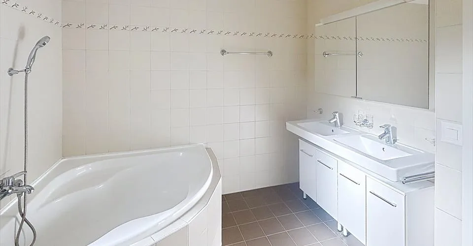 Magnifique appartement de 4,5 pièces avec vue panoramique à Chernex – photo 17 sur 24