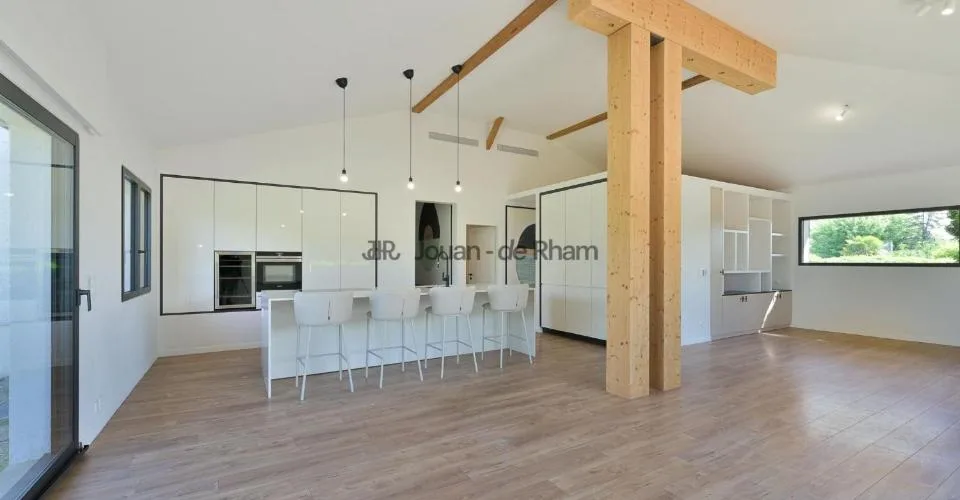 Crassier | Maison familiale entièrement rénovée – Foto 7 von 13