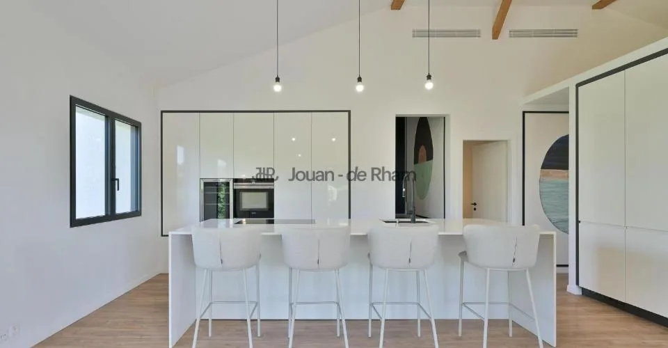 Crassier | Maison familiale entièrement rénovée – Foto 3 von 13