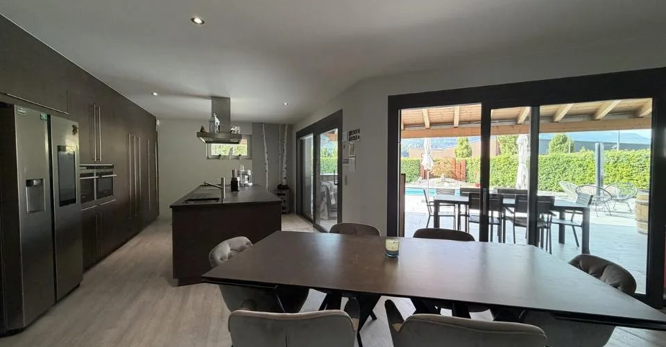 Villa contemporaine avec piscine – foto 2 di 9