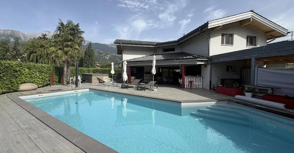 Villa contemporaine avec piscine – foto 9 di 9