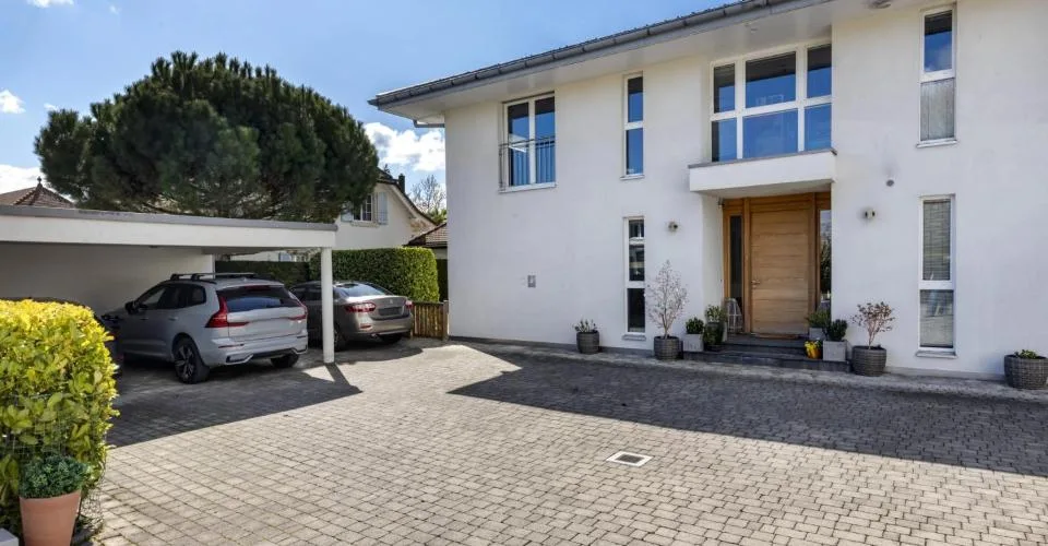 Lumière, espace et sérénité ? Une parenthèse privée à Coppet – Foto 12 von 12