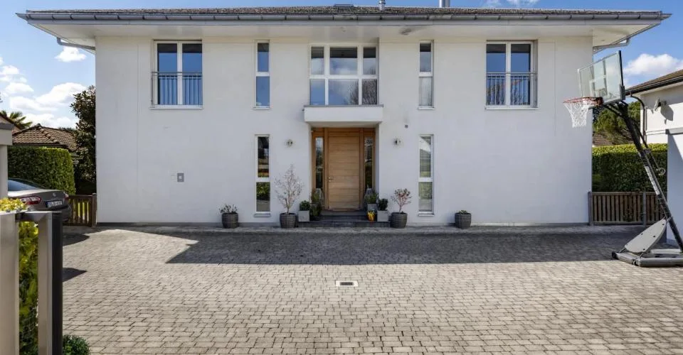 Lumière, espace et sérénité ? Une parenthèse privée à Coppet – Foto 4 von 12