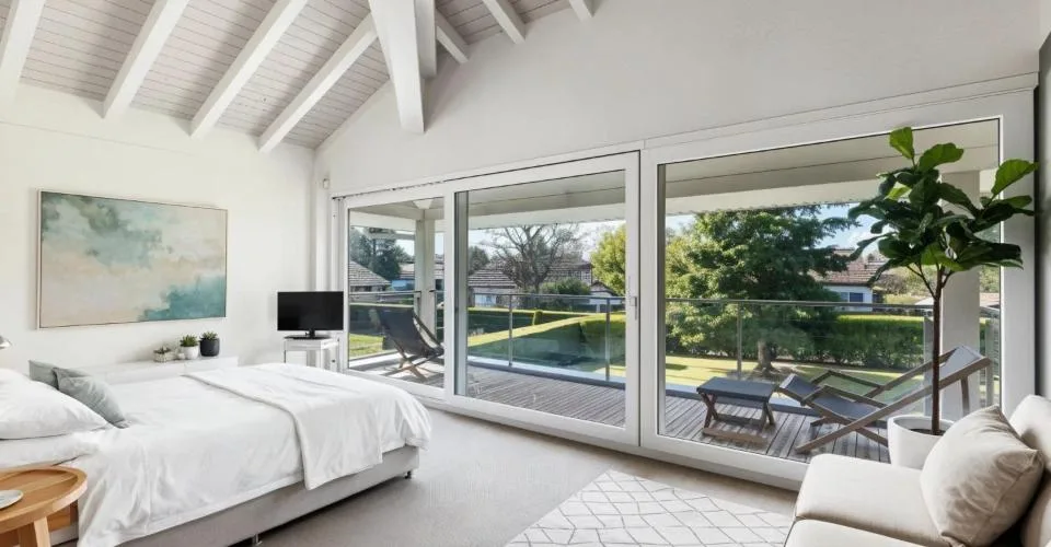 Lumière, espace et sérénité ? Une parenthèse privée à Coppet – Foto 7 von 12
