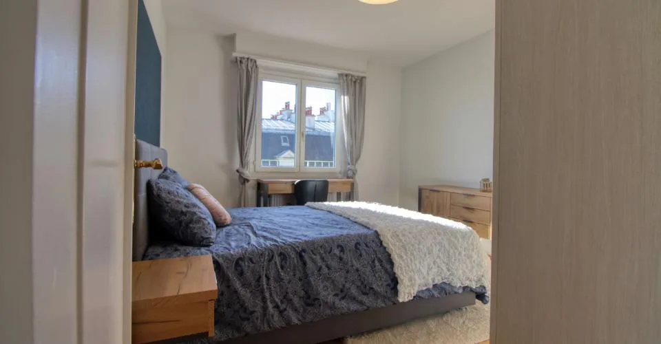 Ton nouveau chapitre commence ici - Chambre meublée, emplacement de choix – photo 2 sur 20