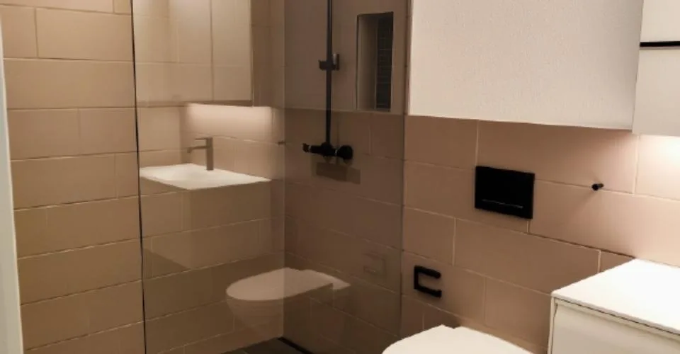 Wohngenuss auf höchstem Niveau  4.5-Zimmer-Wohnung mit fantastischer See- und Bergsicht – Foto 4 von 7