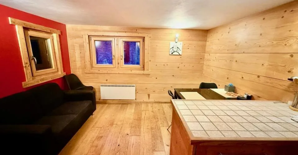A louer à Sierre, charmant 2.5 pces au 1er étage – photo 4 sur 6