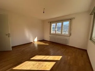 A louer splendide 4.5 pièces dans le quartier résidentiel de Gravelone à Sion – Foto 12 von 13