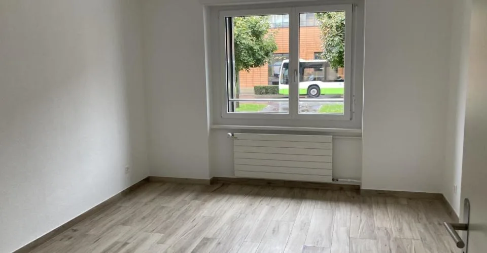 3 Zimmer Wohnung in La Chaux-de-Fonds – Foto 2 von 8