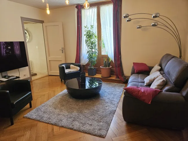 Appartement de 5 pièces avec joli jardin à louer à Confignon, calme – foto 3 di 10
