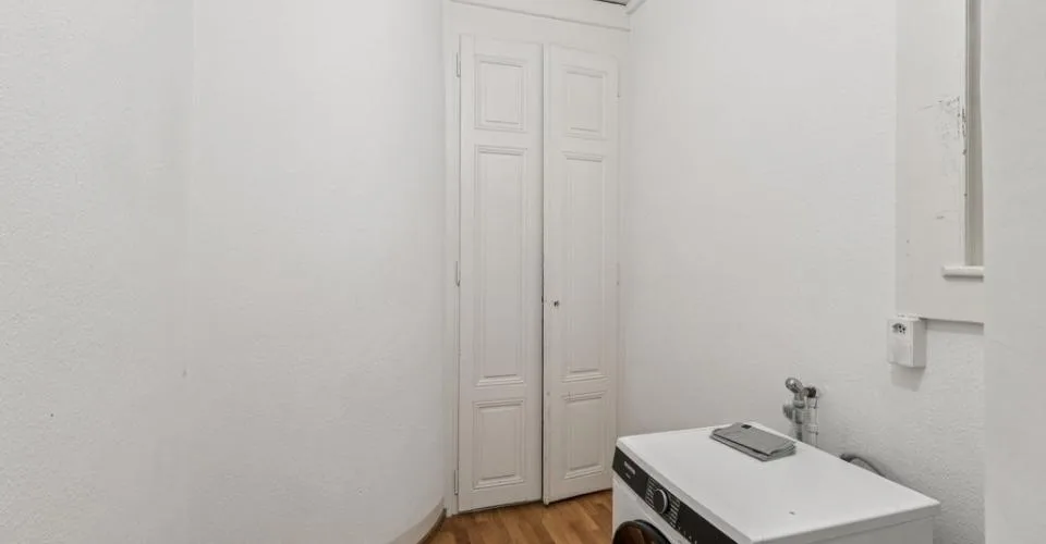 Splendida appartamento di 8 locali vicino alla chiesa russa – foto 10 di 10