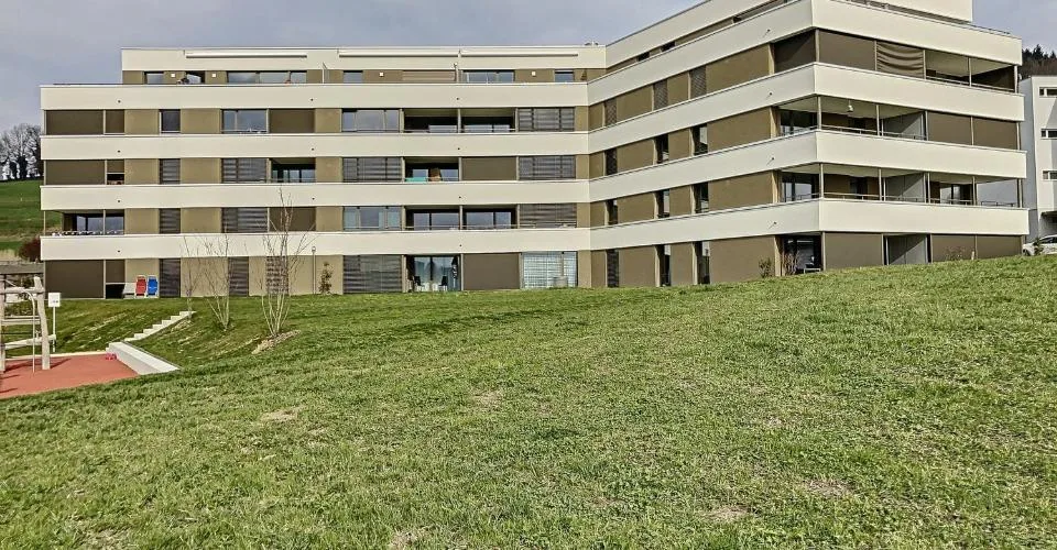 Superbe attique dans immeuble Minergie récent à ne manquer ! – photo 3 of 5