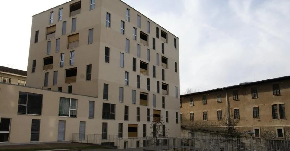 MODERNE ET LUMINEUX LOGEMENT DE 4.5 PIECES – photo 4 of 4