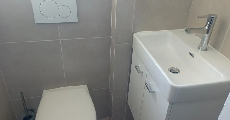 APARTMENT – photo 13 of 16