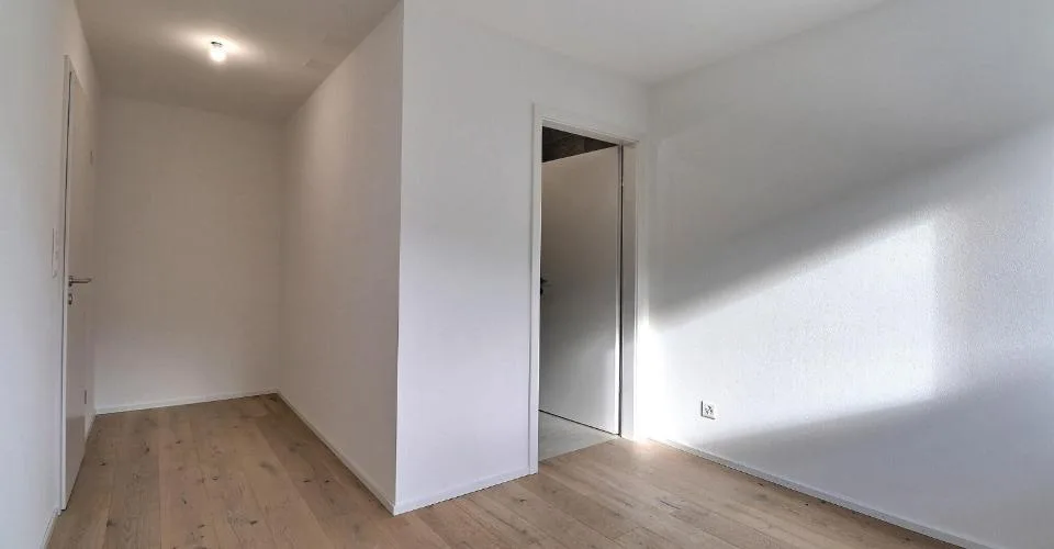 Appartement 3.5 pièces avec disponible dans les combles – Foto 5 von 13