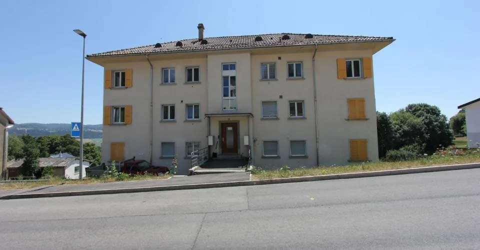 Lumineux appartement de 3.5 pièces aux Ponts-de-Martel – photo 7 sur 9