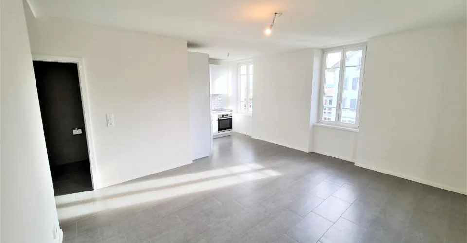 Bel appartement de 3.5 pièces lumineux et idéalement situé – Foto 2 von 6