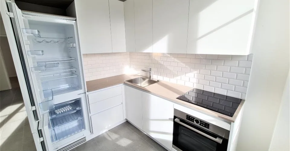 Bel appartement de 3.5 pièces lumineux et idéalement situé – Foto 3 von 6