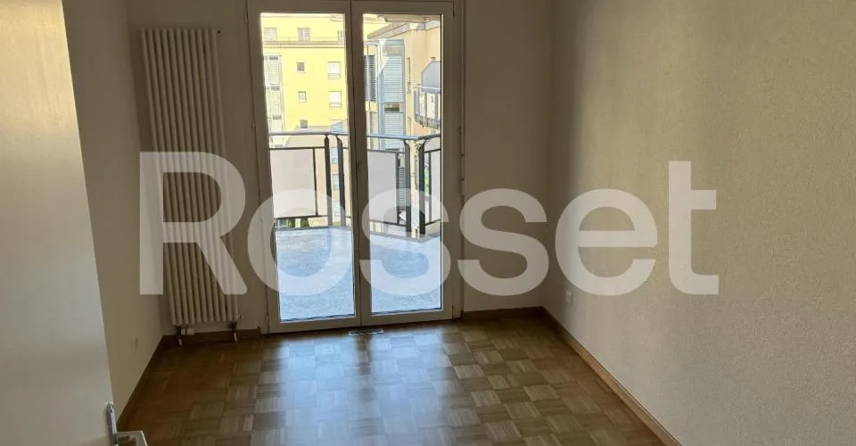 Wohnung mit 4.5 Zimmern im 6. Stock – Foto 3 von 10