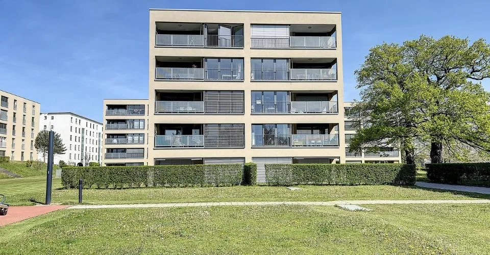 Cormanon - Places de parc intérieures – Foto 2 von 4