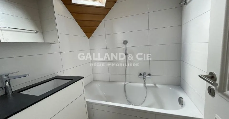 Un appartement de 3.5 pièces en duplex avec une grande terrasse – photo 7 sur 10