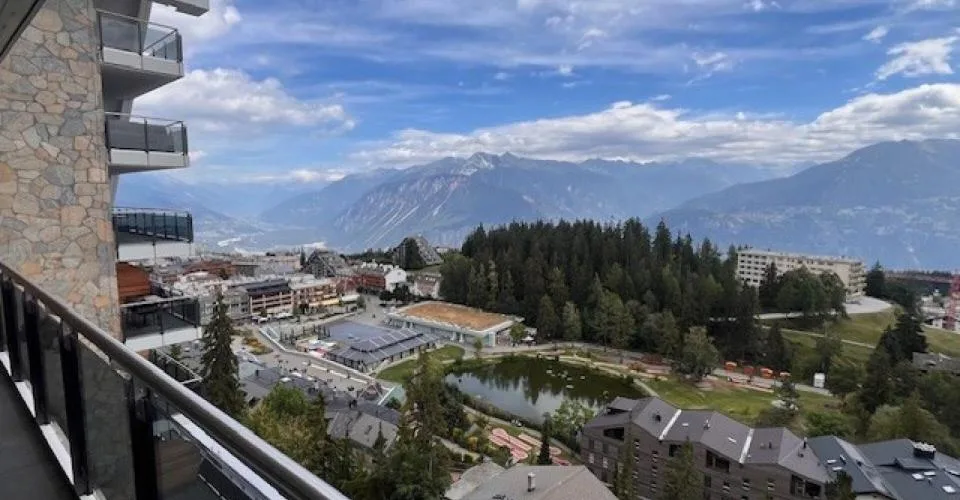 Appartement exclusif de 3.5 pièces avec vue panoramique, services hôteliers et proximité immédiate des pistes – Foto 7 von 7