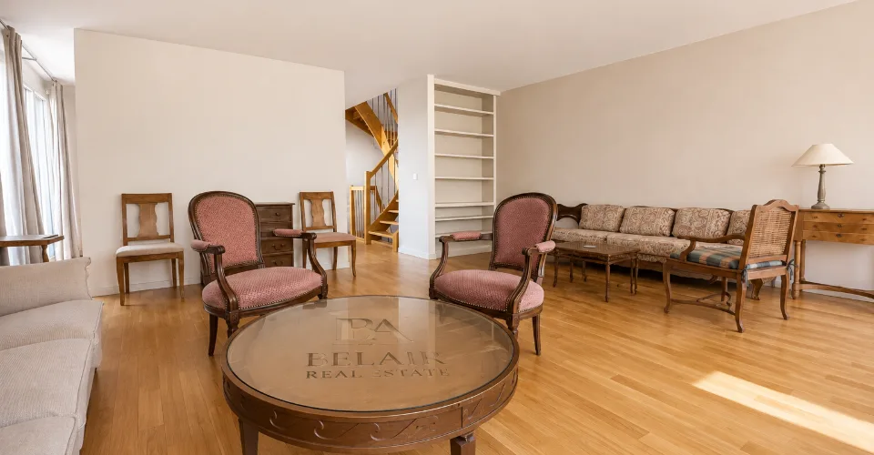Exclusivité à Conches – Rare Villa d’angle, jardin & terrasse panoramique, aux portes de Champel – photo 5 sur 13