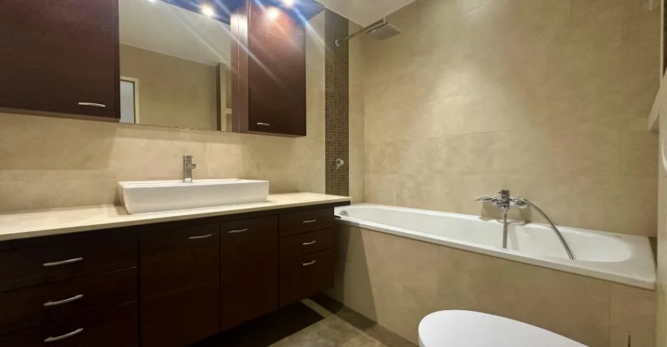 Opportunité : 4 pièces AVANT DERNIER ETAGE - PISCINE int & ext. – Foto 11 von 12