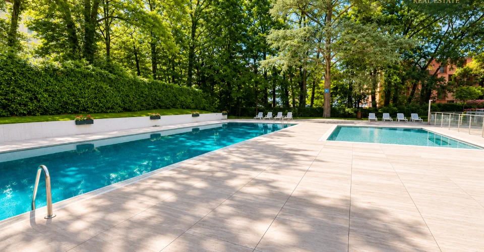 Opportunité : 4 pièces AVANT DERNIER ETAGE - PISCINE int & ext. – Foto 6 von 12