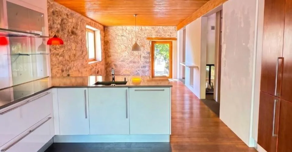 Magnifique appartement-maison de village avec grand jardin – photo 5 sur 10