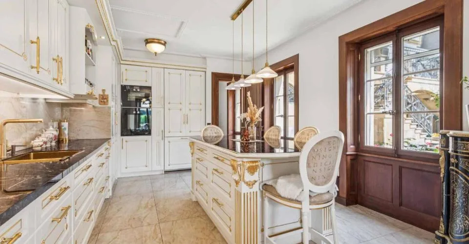 Prestigieux appartement de 6 pièces avec studio indépendant au sein d'un domaine d'exception – photo 4 sur 13
