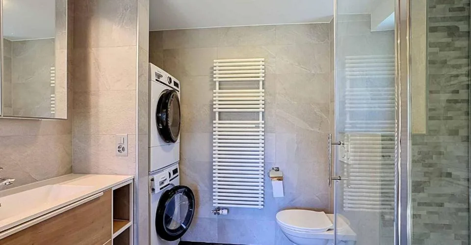 CHALET DE 15,5 PIÈCES COMPOSÉ DE TROIS APPARTEMENTS INDÉPENDANTS – photo 12 sur 13