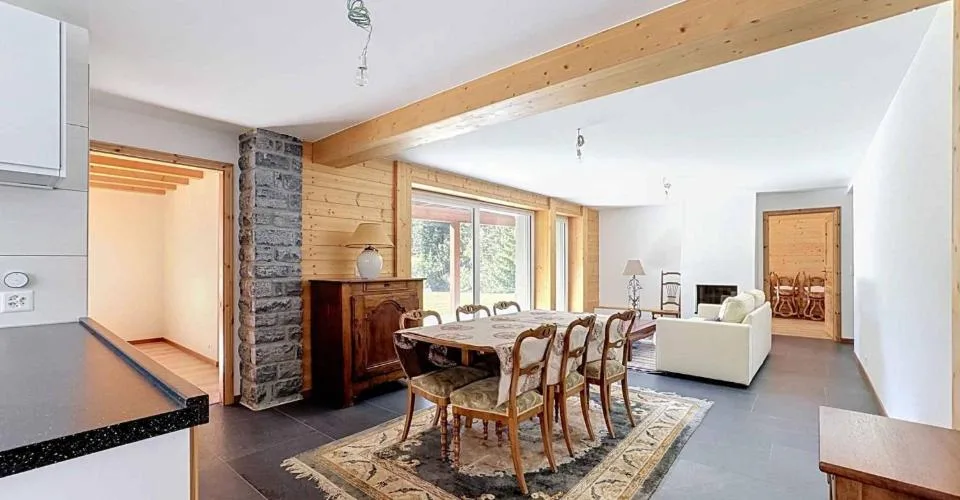 CHALET DE 15,5 PIÈCES COMPOSÉ DE TROIS APPARTEMENTS INDÉPENDANTS – photo 10 sur 13