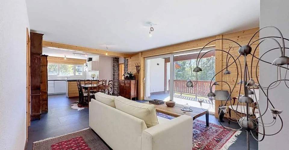 CHALET DE 15,5 PIÈCES COMPOSÉ DE TROIS APPARTEMENTS INDÉPENDANTS – photo 7 sur 13
