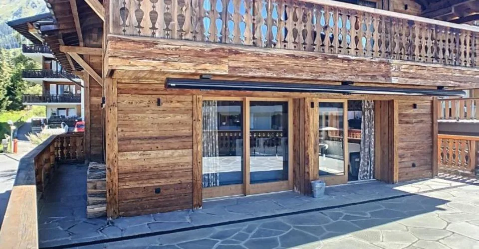 Chalet d'exception au cœur de la station – photo 2 sur 13