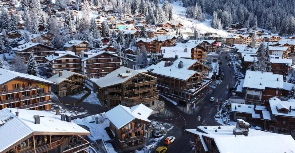 CHALET NEUF - MEDRAN - 4 CHAMBRES 337 M2 – photo 3 sur 5