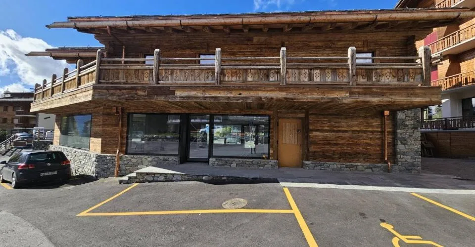 Au cœur de Verbier, place centrale - Superbe immeuble mixte – photo 6 sur 6
