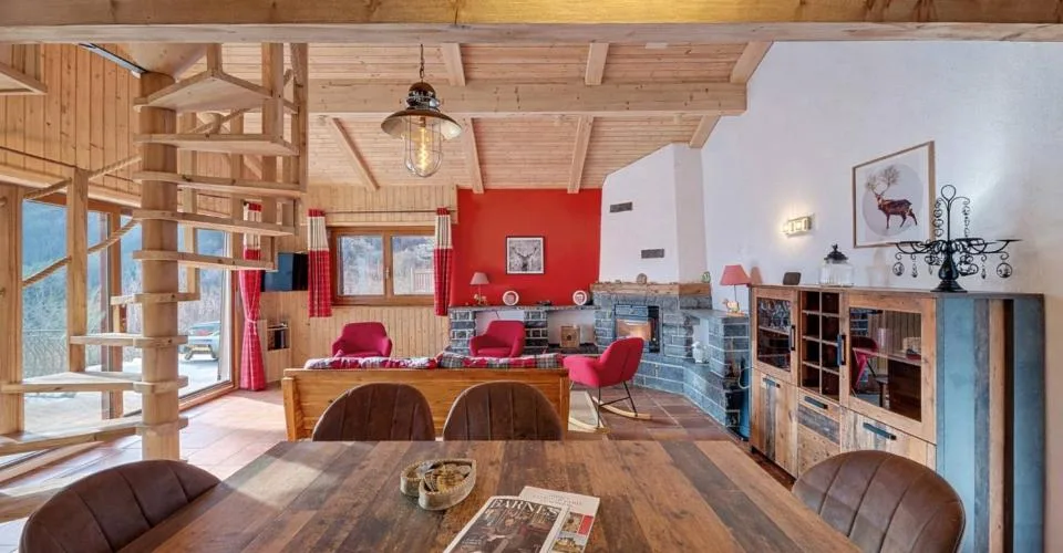 Chalet mitoyen au charme authentique – entièrement rénové – photo 3 sur 10